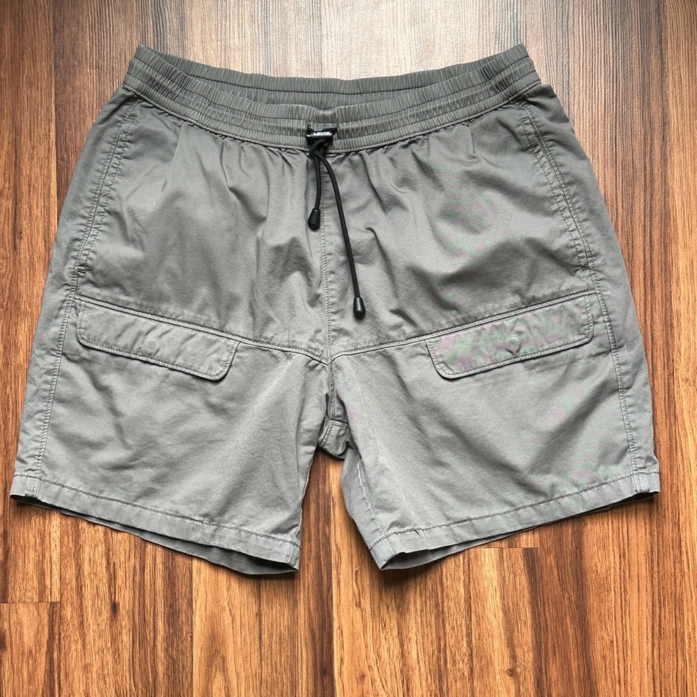 Gray Levis Cargo Casual Shorts